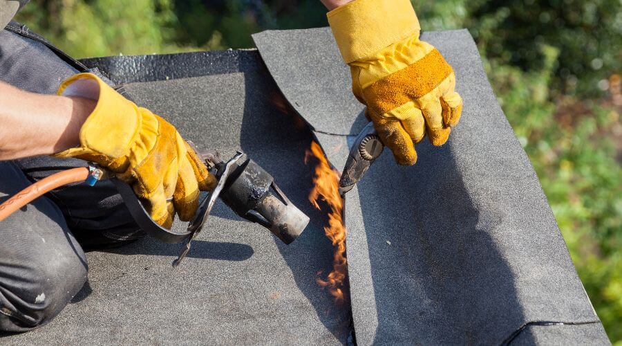 Professional residential roofers in Alger, OH